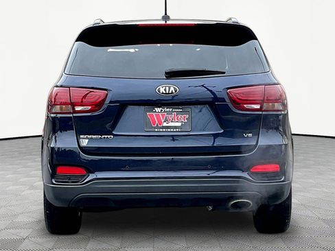 Used 2020 Kia Sorento S FWD image 5