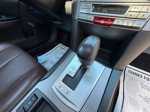 Used 2014 Subaru Outback 2.5i Limited AWD/4WD image 24