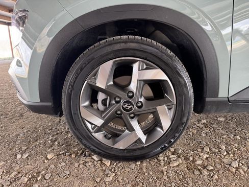 Used 2025 Hyundai Venue SEL image 39