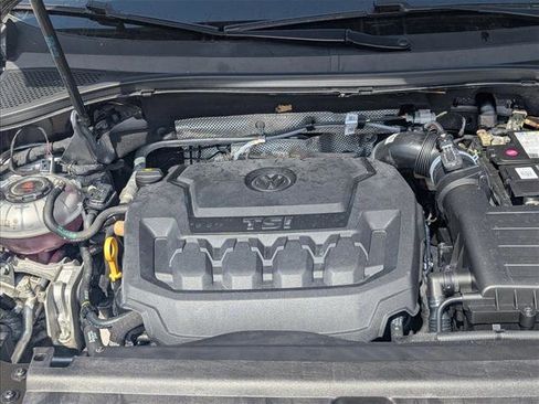 Used 2022 Volkswagen Tiguan SE AWD/4WD image 21