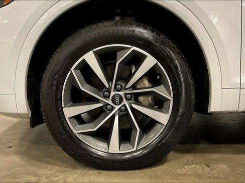 Certified 2023 Audi Q5 2.0T Premium Plus w/ Premium Plus Package AWD/4WD image 9
