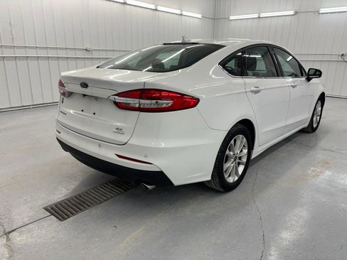 Used 2020 Ford Fusion SE FWD image 5