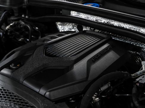 Used 2024 Porsche Macan image 54