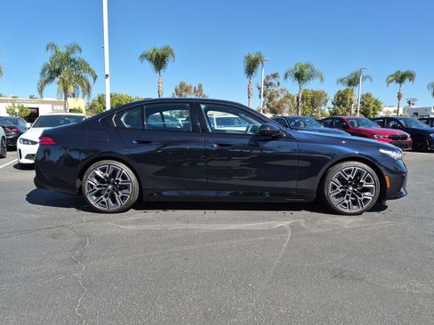 Used 2026 BMW i5 eDrive40 w/ M Sport Package RWD image 11