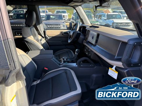 New 2025 Ford Bronco Big Bend w/ Black Diamond Package AWD/4WD image 10