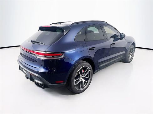 Certified 2023 Porsche Macan S image 9