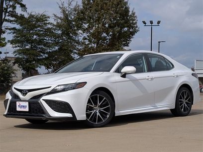 Used 2023 Toyota Camry SE