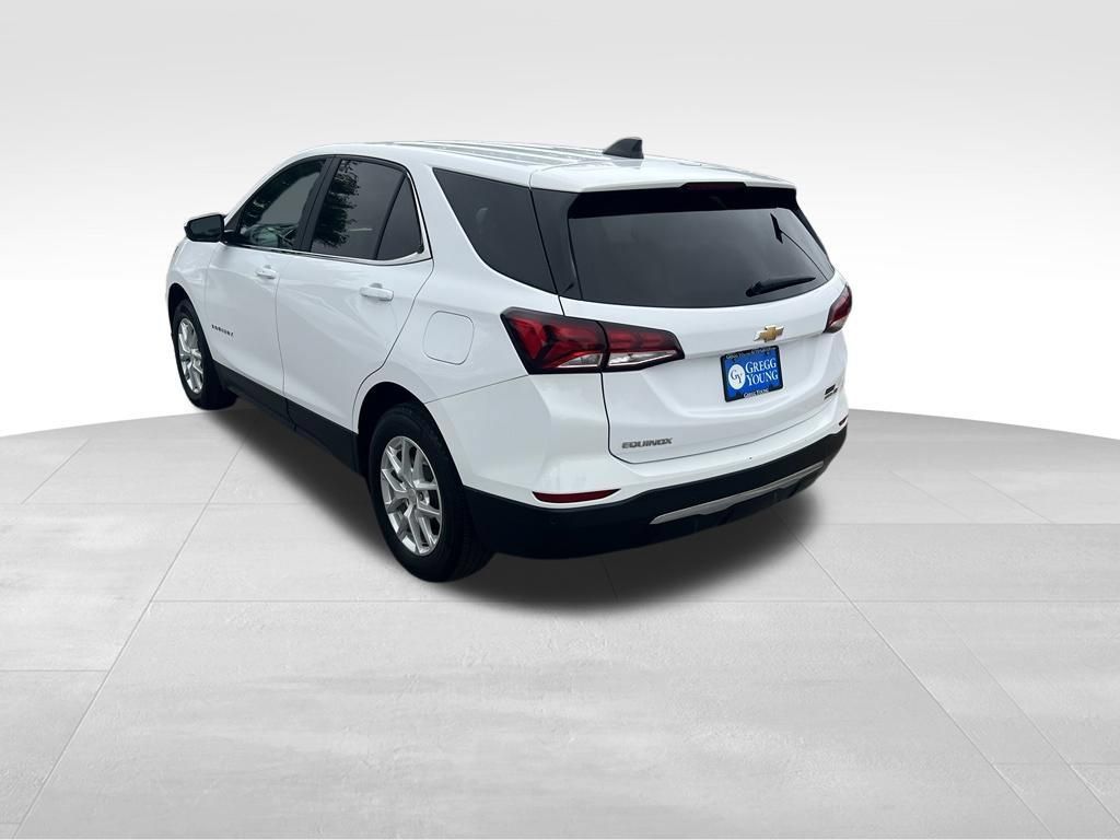 Used 2024 Chevrolet Equinox LT AWD/4WD image 4