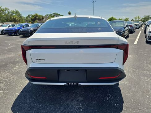 New 2026 Kia K4 FWD image 7