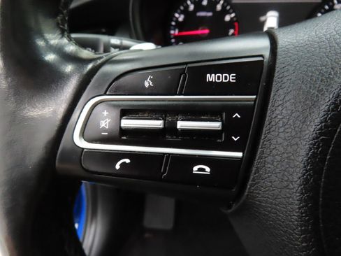 Used 2018 Kia Stinger Premium AWD/4WD image 13