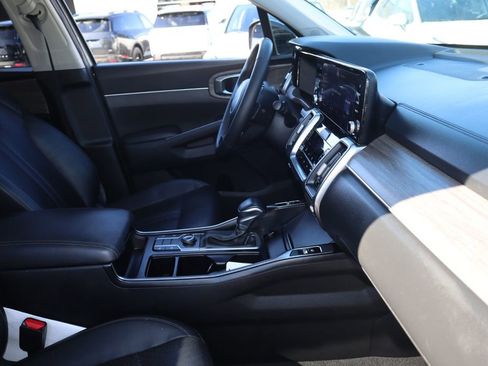 Used 2023 Kia Sorento S AWD/4WD image 24