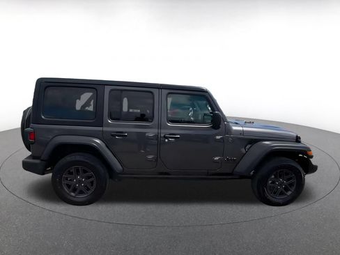 Used 2025 Jeep Wrangler Unlimited Sport AWD/4WD image 16