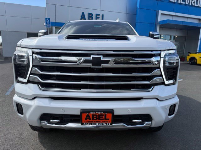 Used 2024 Chevrolet Silverado 3500 High Country w/ High Country Premium Package AWD/4WD image 2