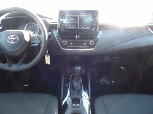 Used 2020 Toyota Corolla LE image 12