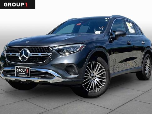 Used 2024 Mercedes-Benz GLC 300 4MATIC image 1
