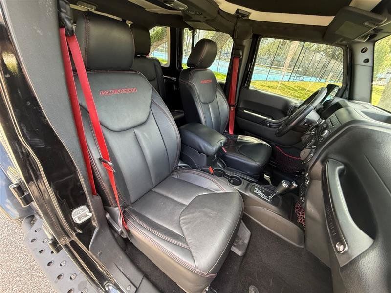 Used 2017 Jeep Wrangler Unlimited Rubicon AWD/4WD image 19