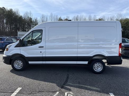 New 2026 Ford Transit 250 148 Medium Roof image 4
