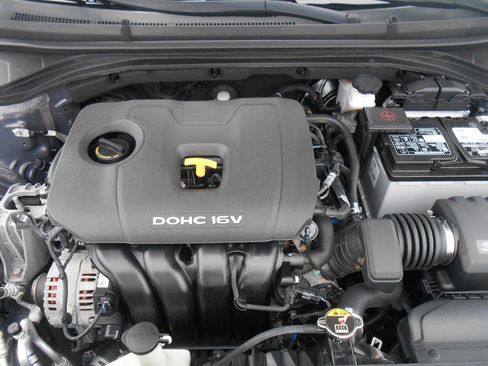 Used 2018 Hyundai Elantra SEL FWD image 17