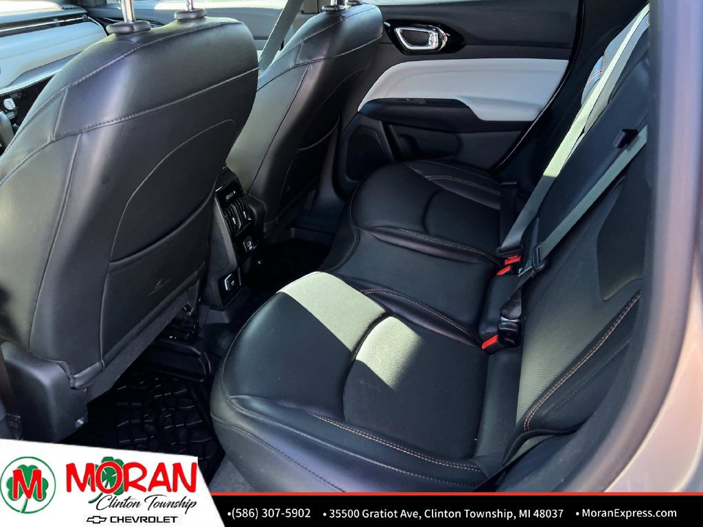 Used 2023 Jeep Compass Limited AWD/4WD image 13