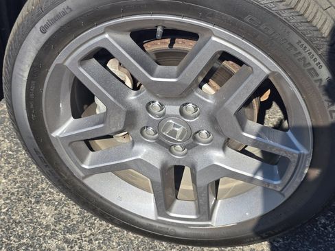 Used 2023 Honda Passport EX-L image 23