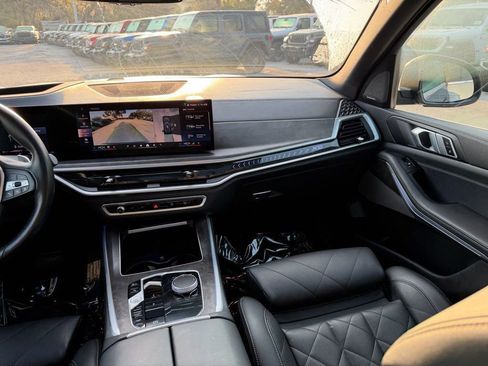 Used 2024 BMW X5 xDrive40i w/ Premium Package image 38