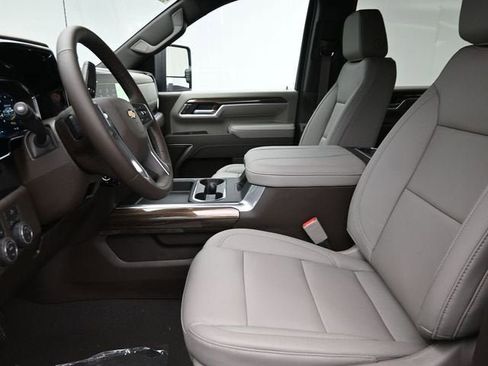 New 2026 Chevrolet Silverado 3500 LT w/ Leather Package AWD/4WD image 16