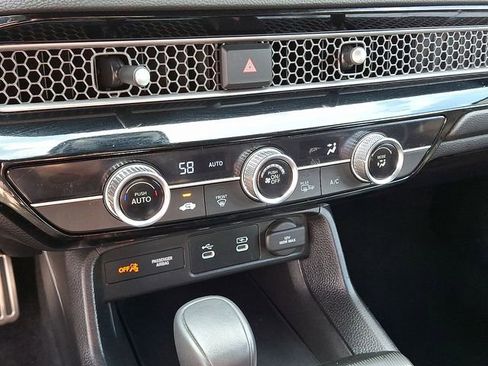 Used 2025 Honda Civic Sport image 15