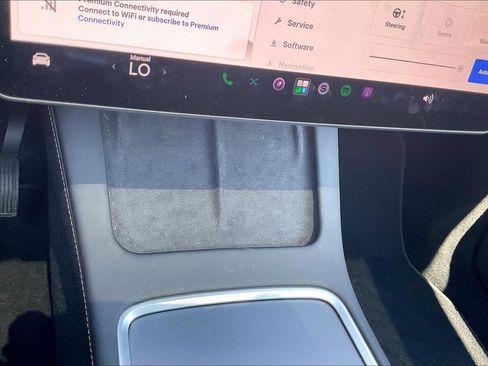 Used 2023 Tesla Model Y Long Range AWD/4WD image 16