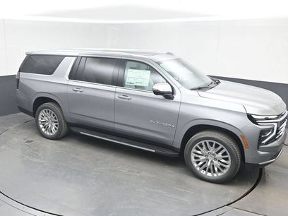 New 2026 Chevrolet Suburban Premier w/ Sun And Tow Package