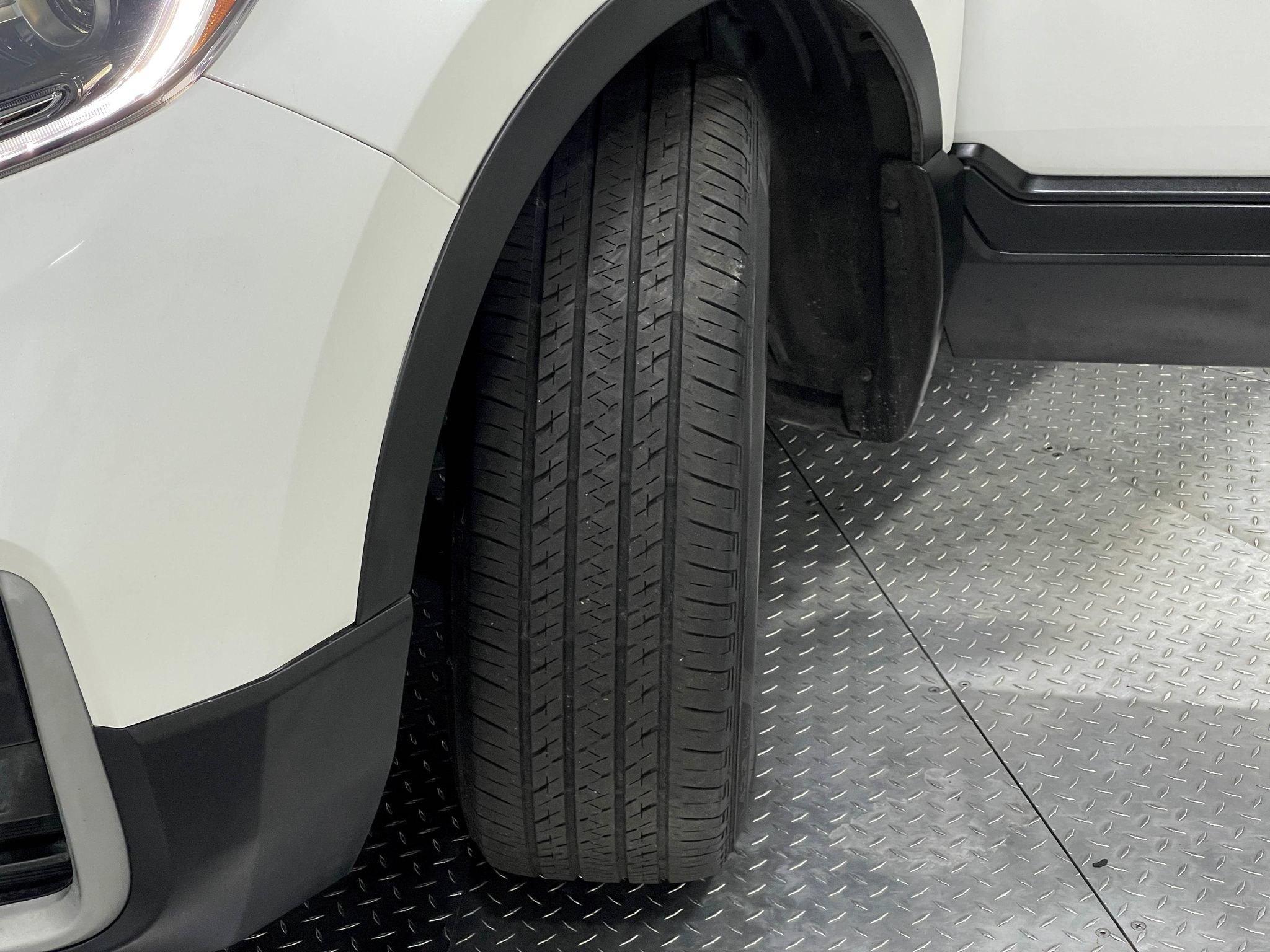 Used 2020 Honda CR-V LX image 32