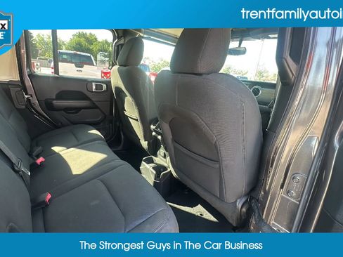 Used 2019 Jeep Wrangler Unlimited Sahara image 66