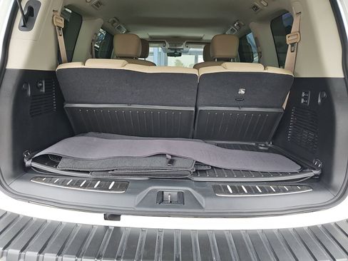 Used 2024 Nissan Armada Platinum w/ Captain's Chairs Package image 16