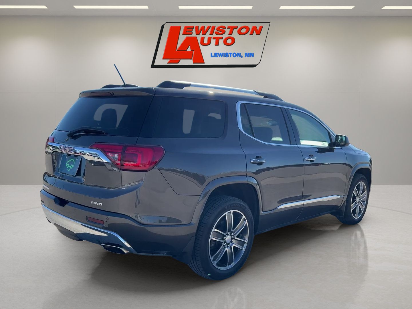 Certified 2019 GMC Acadia Denali w/ Technology Package AWD/4WD image 5