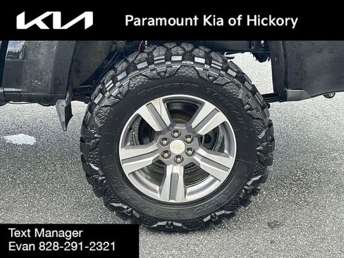 Used 2015 Chevrolet Colorado LT w/ LT Convenience Package image 13