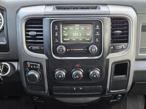 Used 2015 RAM 1500 Express image 20