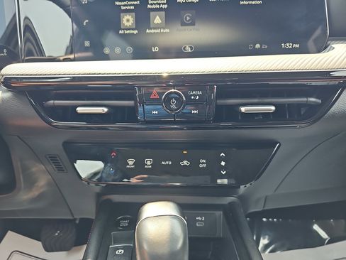 Used 2026 Nissan Kicks SR FWD image 20
