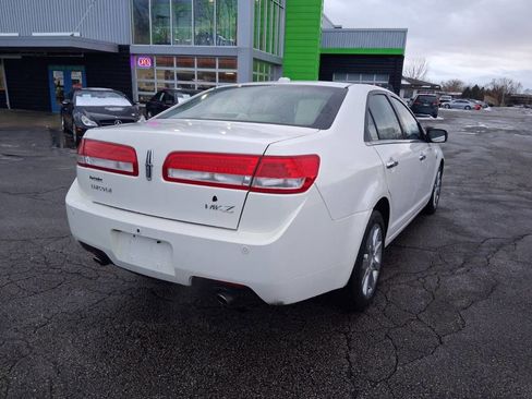 Used 2012 Lincoln MKZ image 4