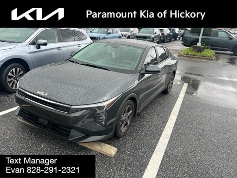 Used 2025 Kia K4 FWD image 2