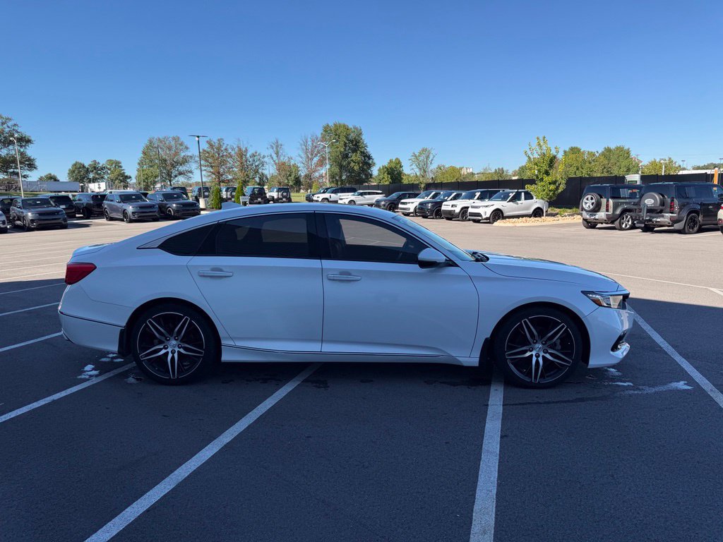 Used 2022 Honda Accord Touring image 6