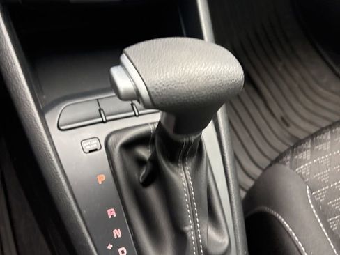 Used 2023 Kia Rio S image 9