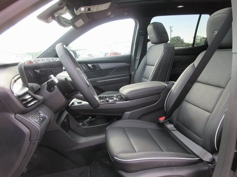 New 2026 Buick Enclave Sport Touring w/ Super Cruise Package AWD/4WD image 13