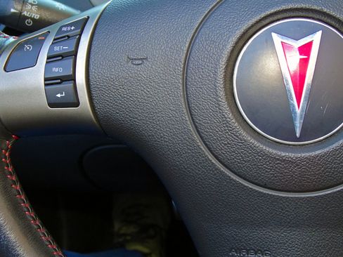 Used 2008 Pontiac Solstice GXP w/ Premium Package image 14