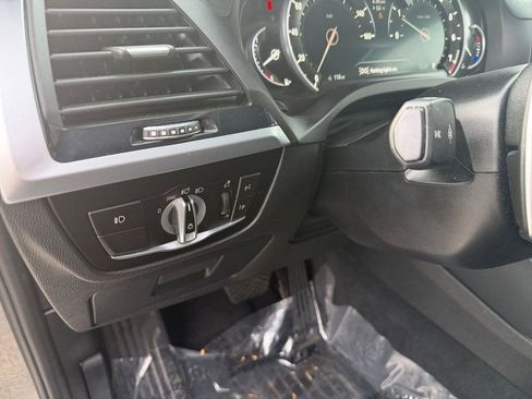 Used 2018 BMW X3 xDrive30i image 16