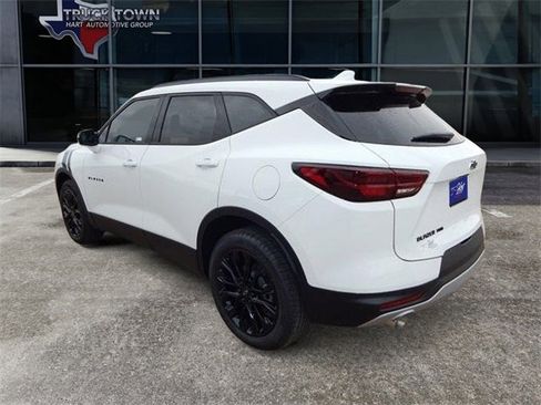 New 2026 Chevrolet Blazer LT w/ LPO, Black Sport Package image 6