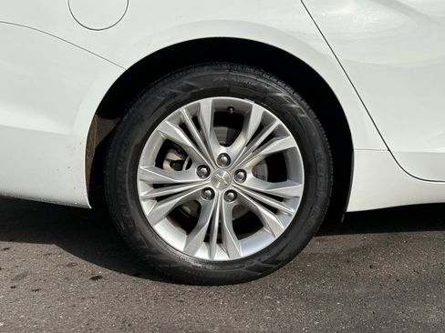 Used 2015 Chevrolet Impala LT w/ Convenience Package image 5