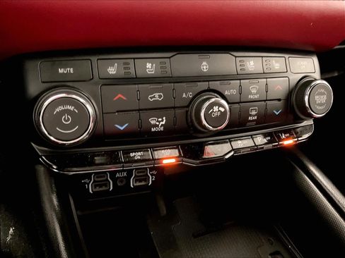 Used 2021 Dodge Durango R/T w/ Technology Group image 27