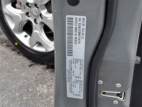 Used 2022 Jeep Compass Limited w/ Sun and Sound Group image 29