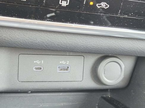 Used 2023 Nissan Rogue S FWD image 23
