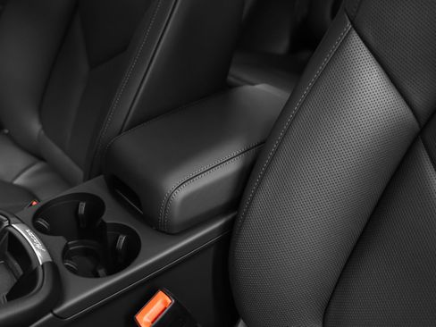 New 2026 Porsche Macan image 35