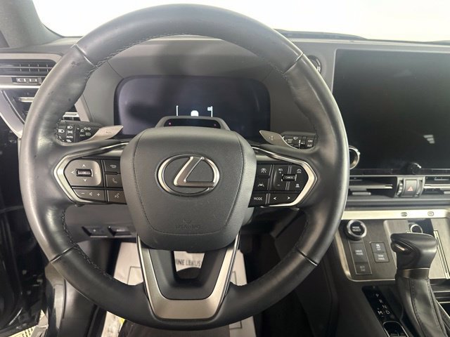 Used 2024 Lexus GX 550 w/ Accessory Package (2T) AWD/4WD image 19